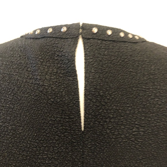 KARL LAGERFELD Studded neckline sleeveless blouse - Picture 5 of 8